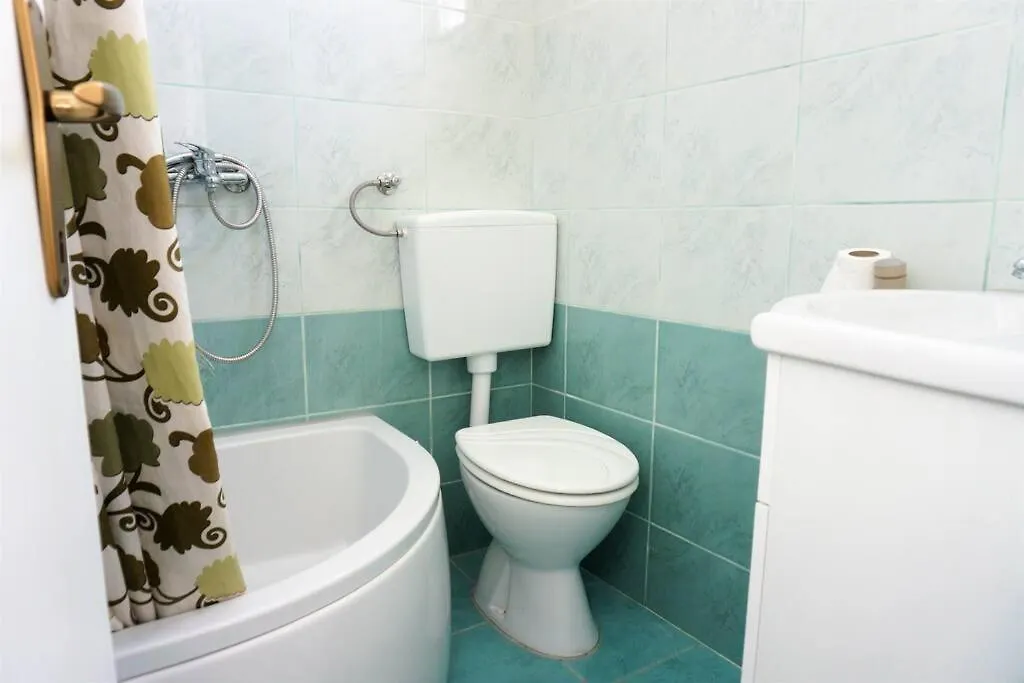 Small Studio With Kitchenette Apartment Nin